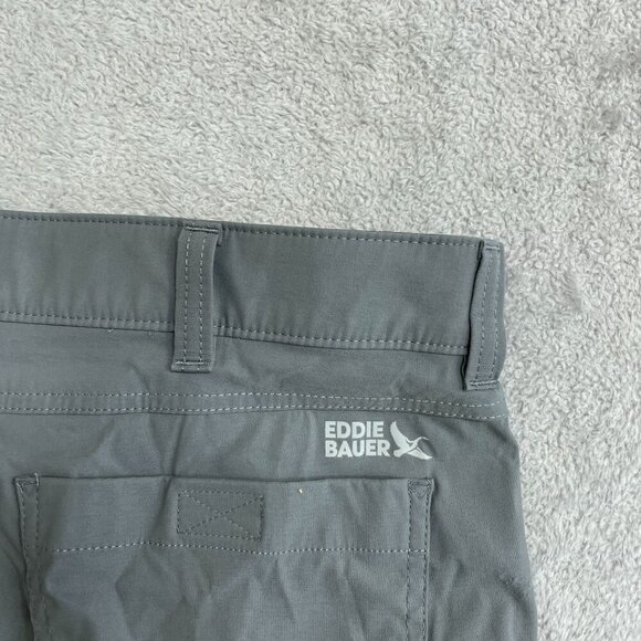 Eddie Bauer Rainier 10” Tech Shorts Men’s 36 Cargo Outdoor Gray J180 - Picture 6 of 8